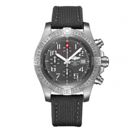 Evaluation Breitling Avenger Chronograph Night  Mission 45 MM Watch E13383101M2W1